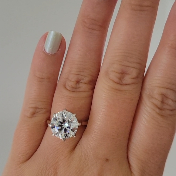 New 5ct Certified Moissanite Ring - Picture 4 of 12